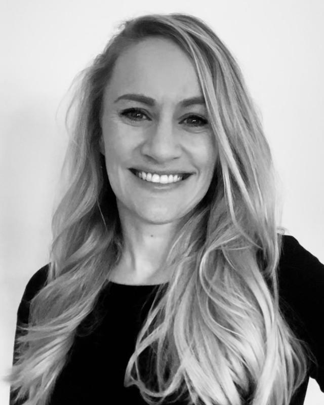 Lorna Hallett - We Search People